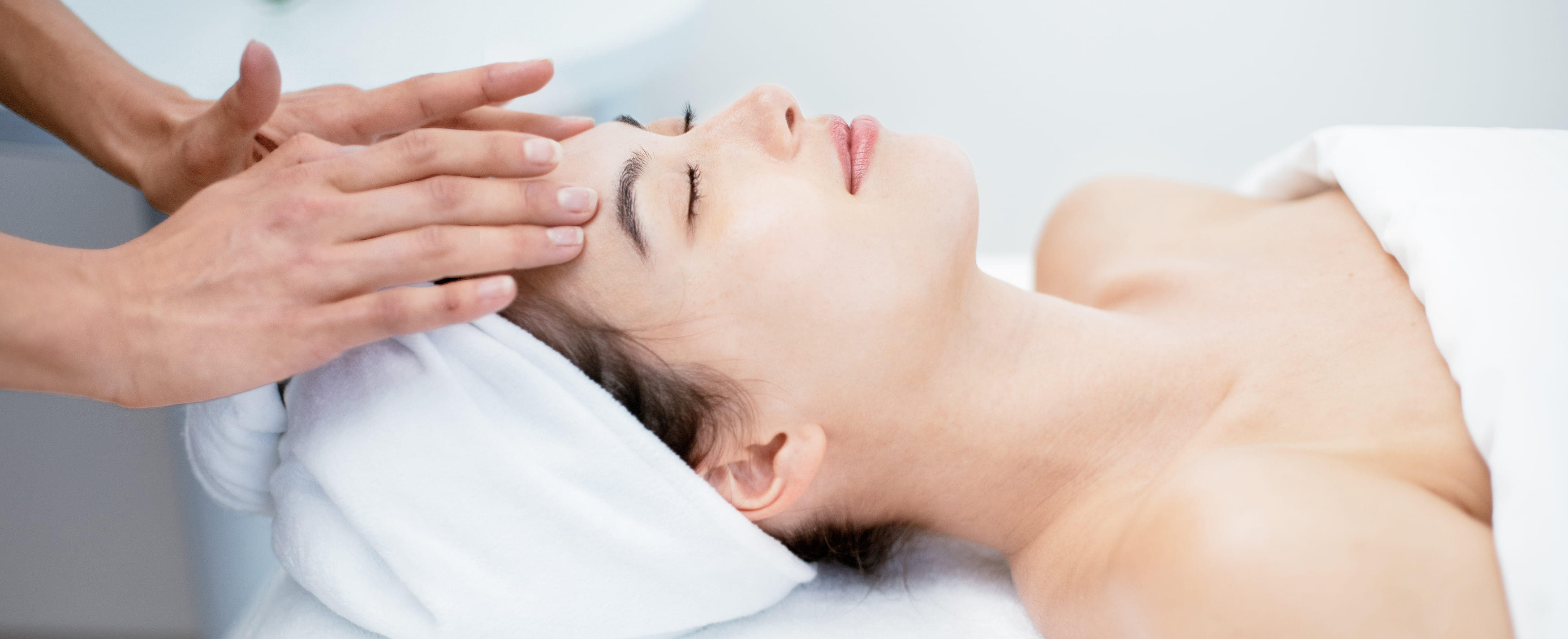 International Orange's holistic facial services incorporate effective botanical and clean skincare products and massage throughout. Our skincare experts will curate your service experience based on your skin's needs.